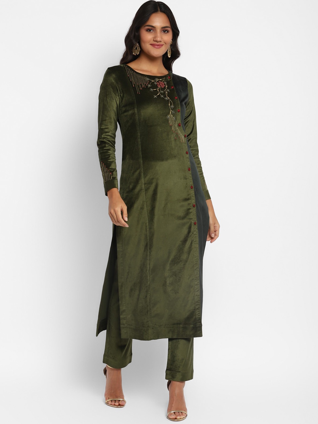 

STADO Floral Embroidered Angrakha Thread Work Velvet Kurta with Trousers, Green