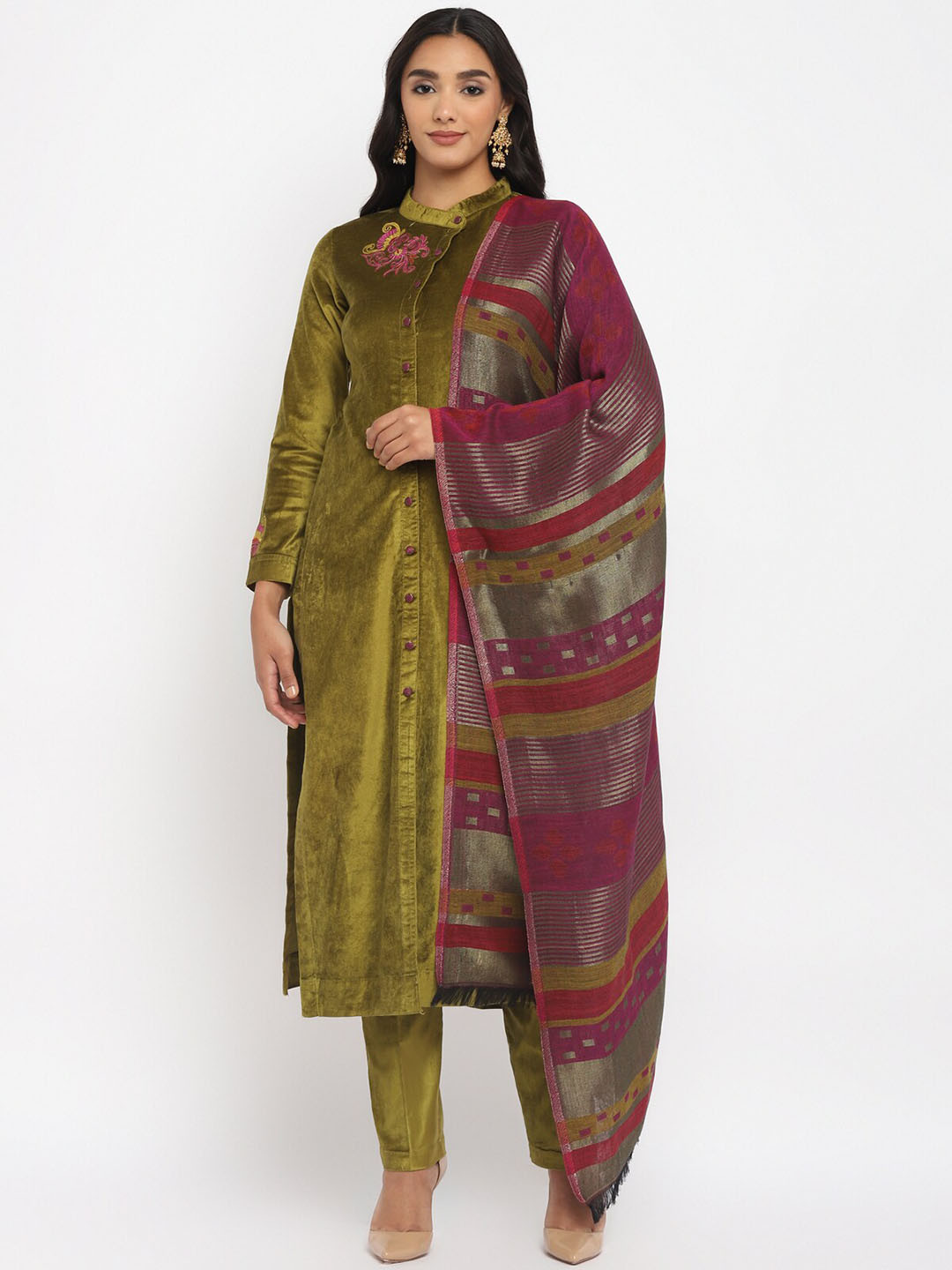 

STADO Ethnic Motifs Embroidered Thread Work Velvet Kurta with Trousers & Dupatta, Green