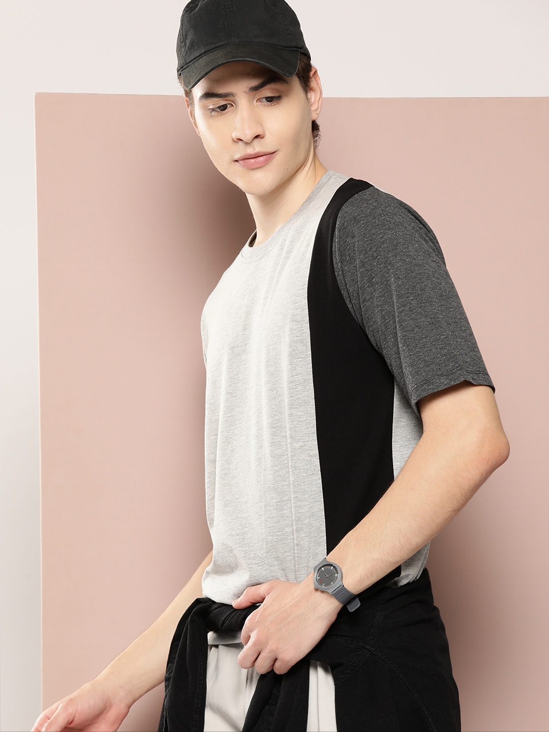 

Harvard Round Neck Colourblock T-shirt, Grey