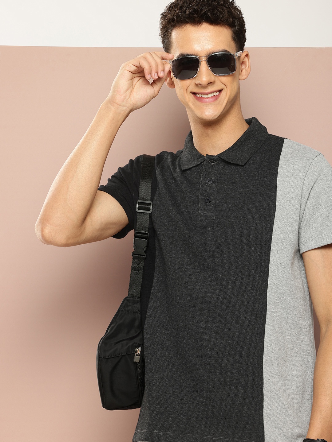

Harvard Colourblocked Polo Collar Casual T-shirt, Black