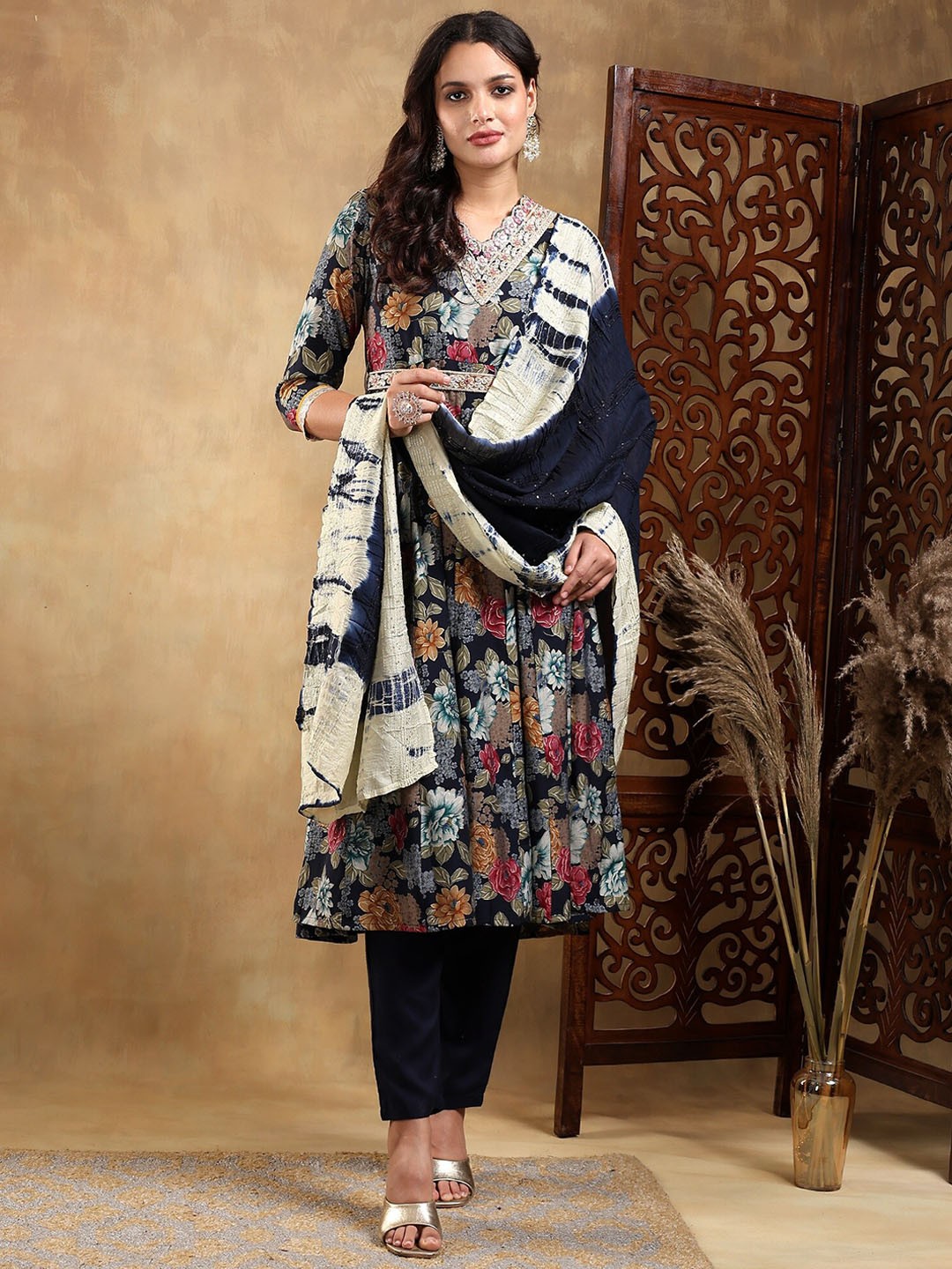

BAESD Floral Printed Thread Work Pleated A-Line Kurta with Trousers & Dupatta, Blue