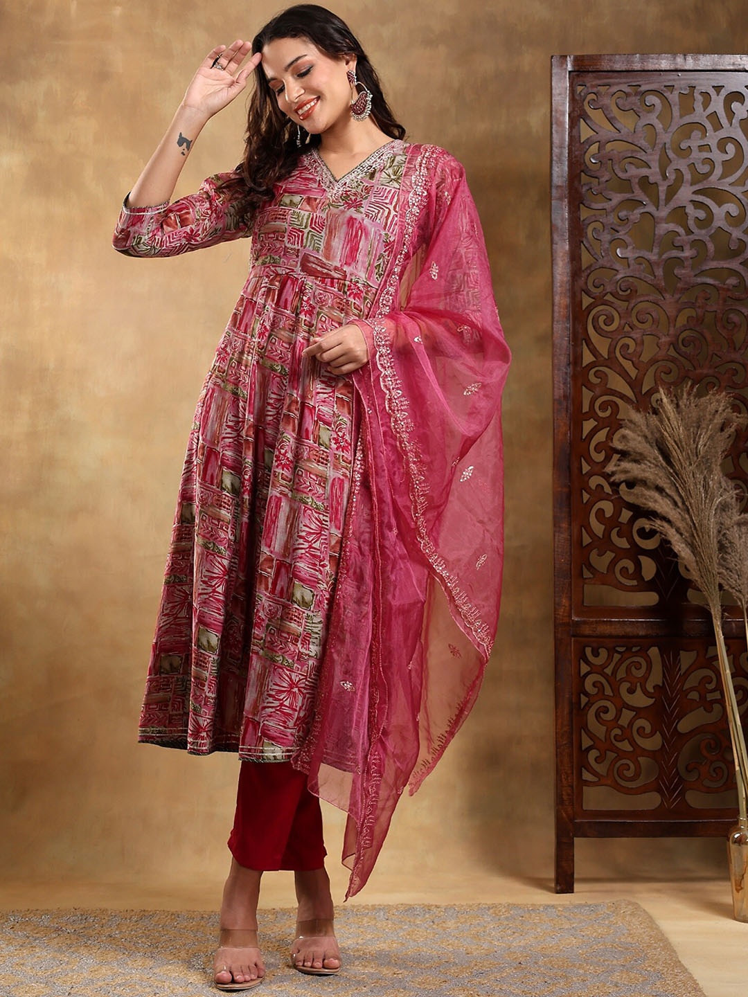 

BAESD Floral Printed Thread Work Kurta with Trousers & Dupatta, Pink