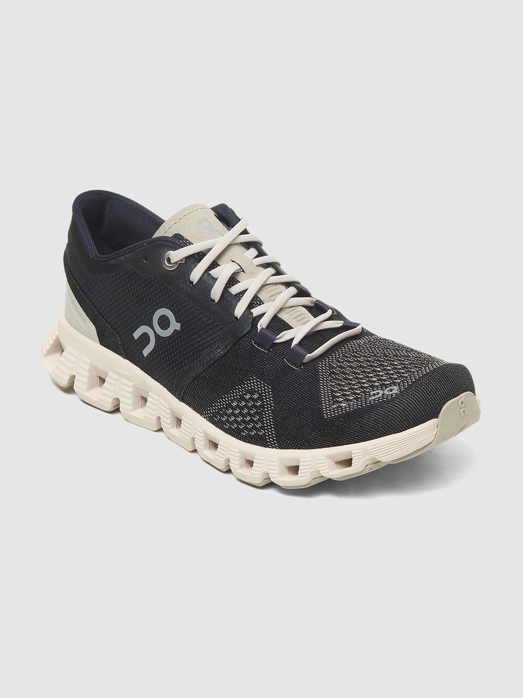 

ON Women Cloud X Running Shoes, Black