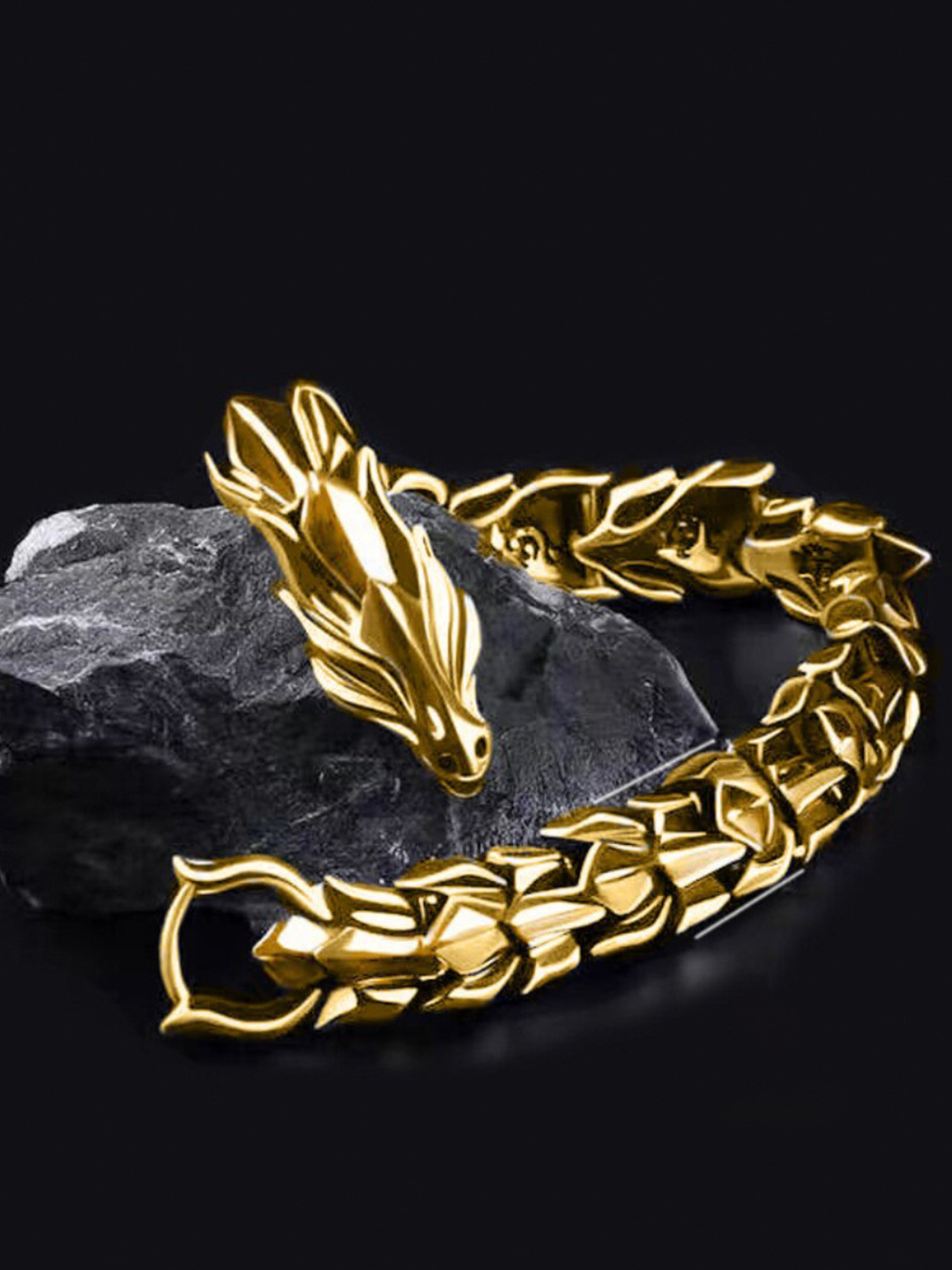 

The Roadster Lifestyle Co. Men Hunter Band Textured Wraparound Bracelet, Silver