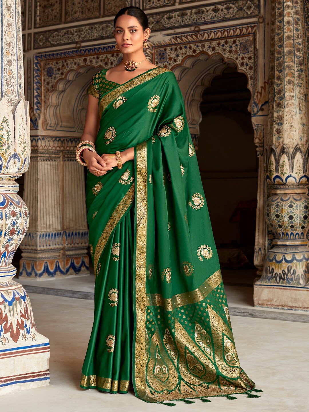 

Mitera Ethnic Motifs Woven Design Satin Designer Banarasi Saree, Green