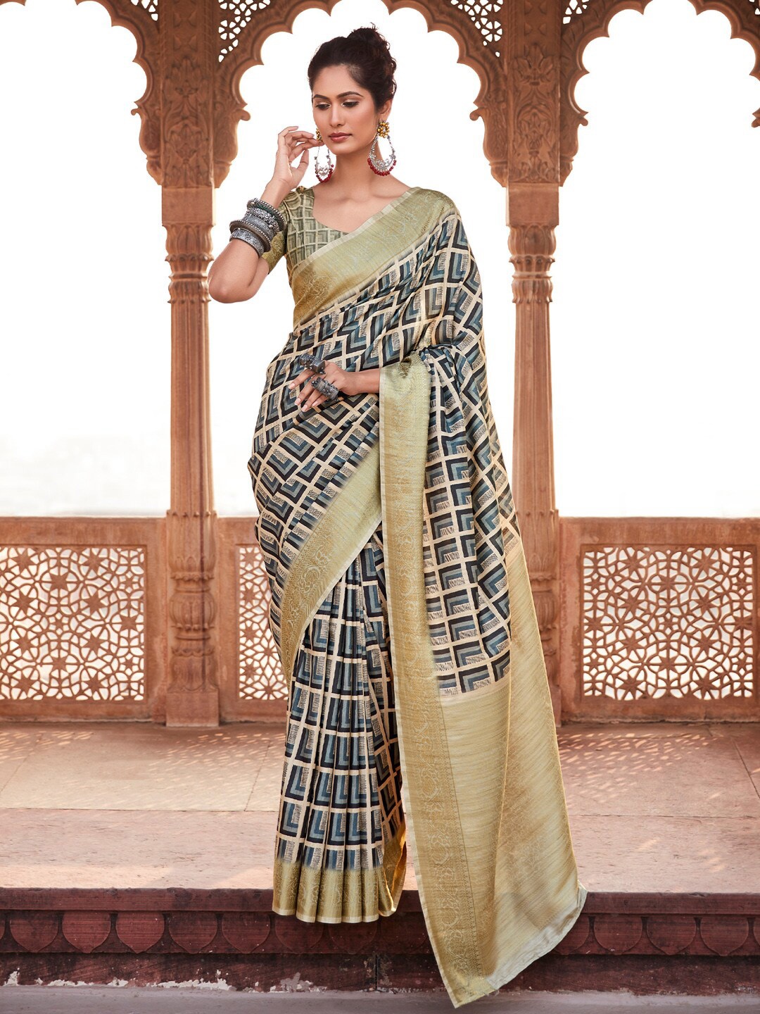 

Mitera Geometric Printed Zari Designer Banarasi Saree, Beige