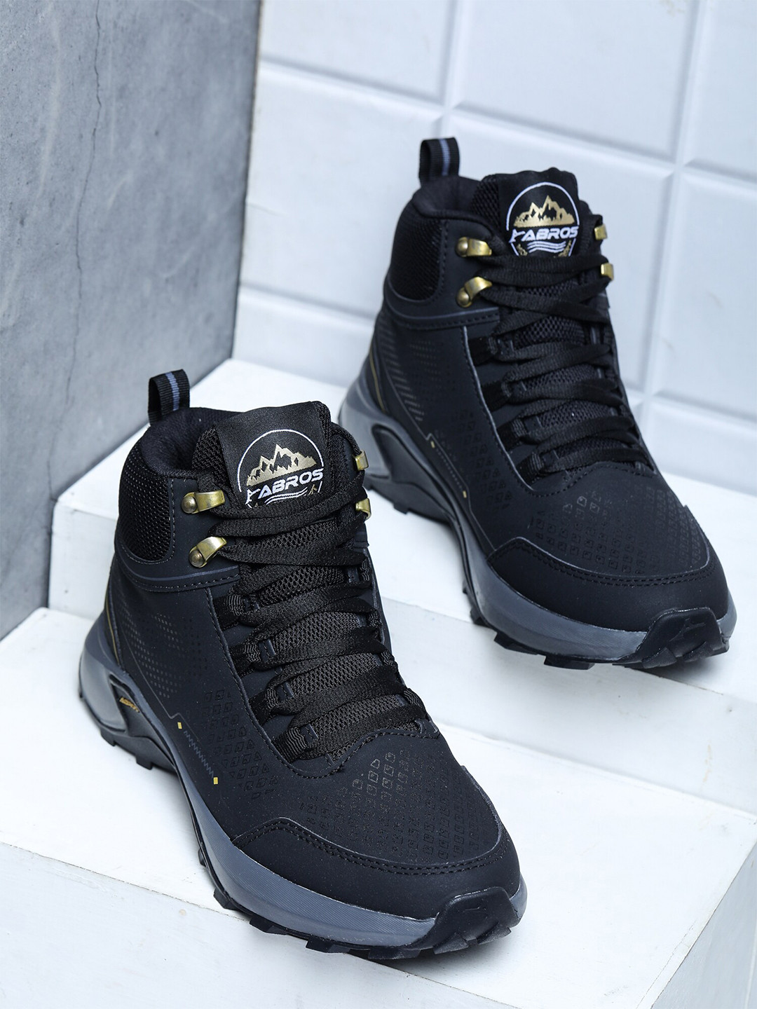 

ABROS Men COACH Textured Lace Up Running Shoes, Black