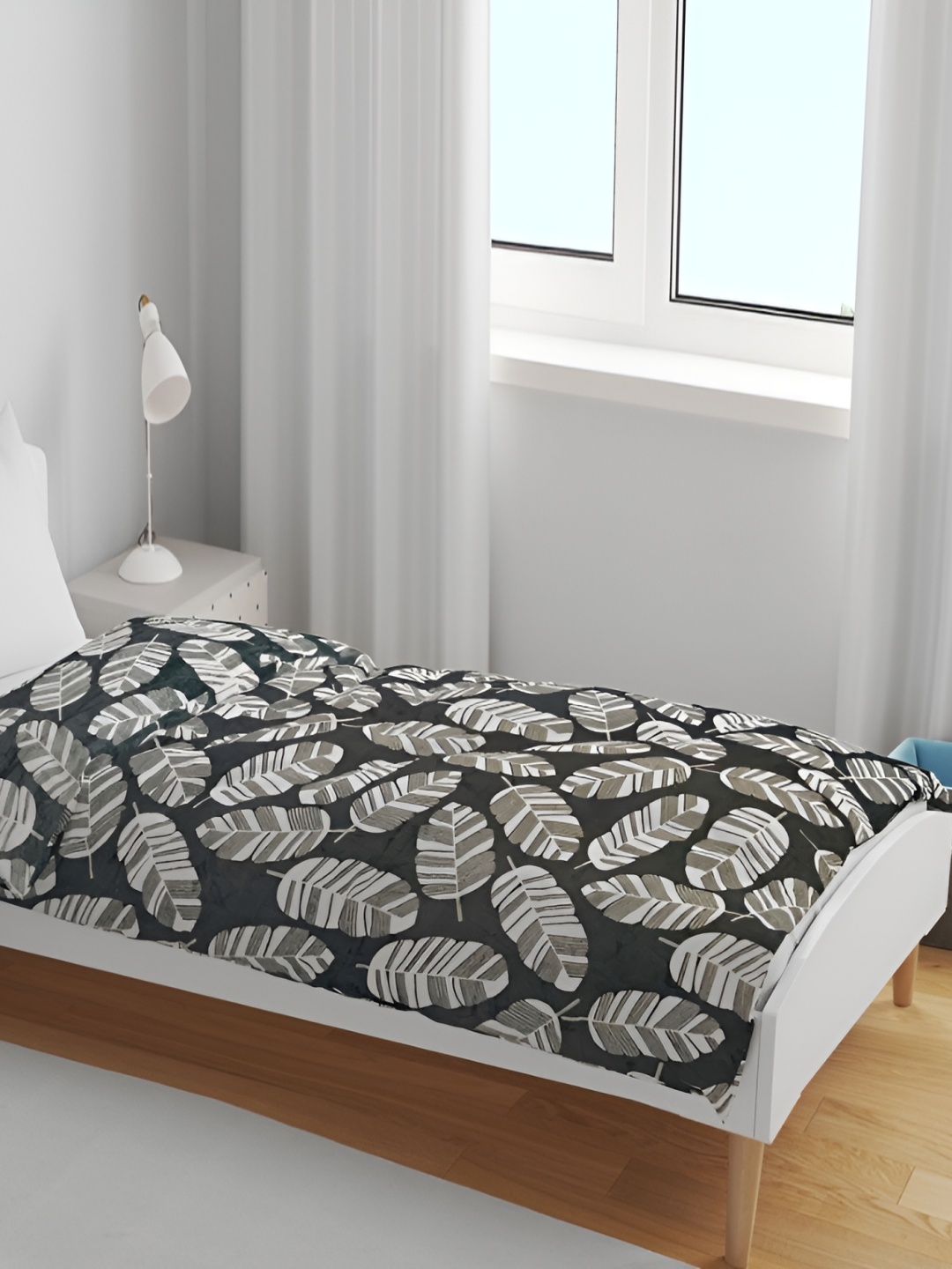 

RD TREND Grey & White Floral Woollen 300 GSM Double Bed Comforter