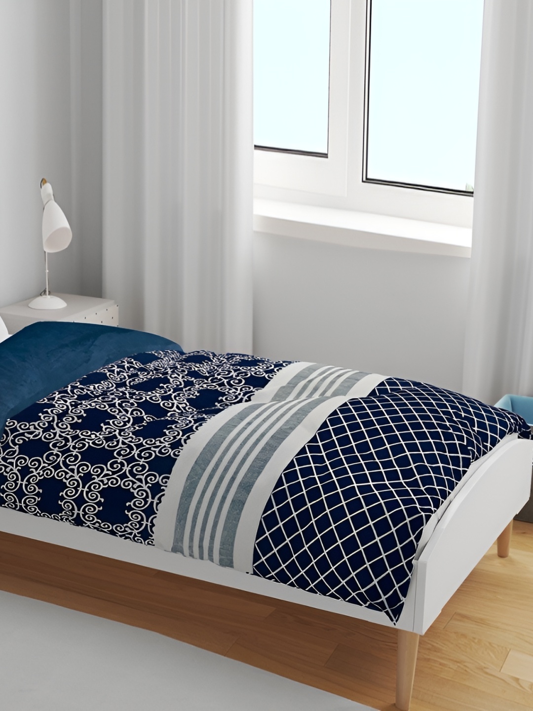 

RD TREND Blue & White Floral Woollen 300 GSM Double Bed Comforter