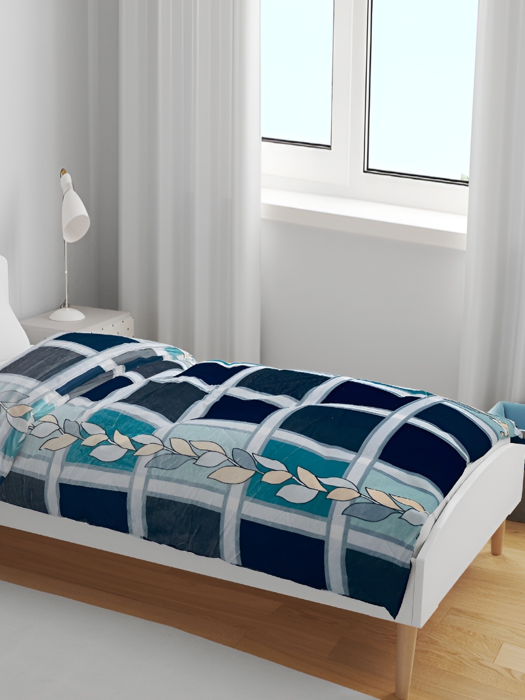 

RD TREND Blue Floral Woollen 300 GSM Double Bed Comforter