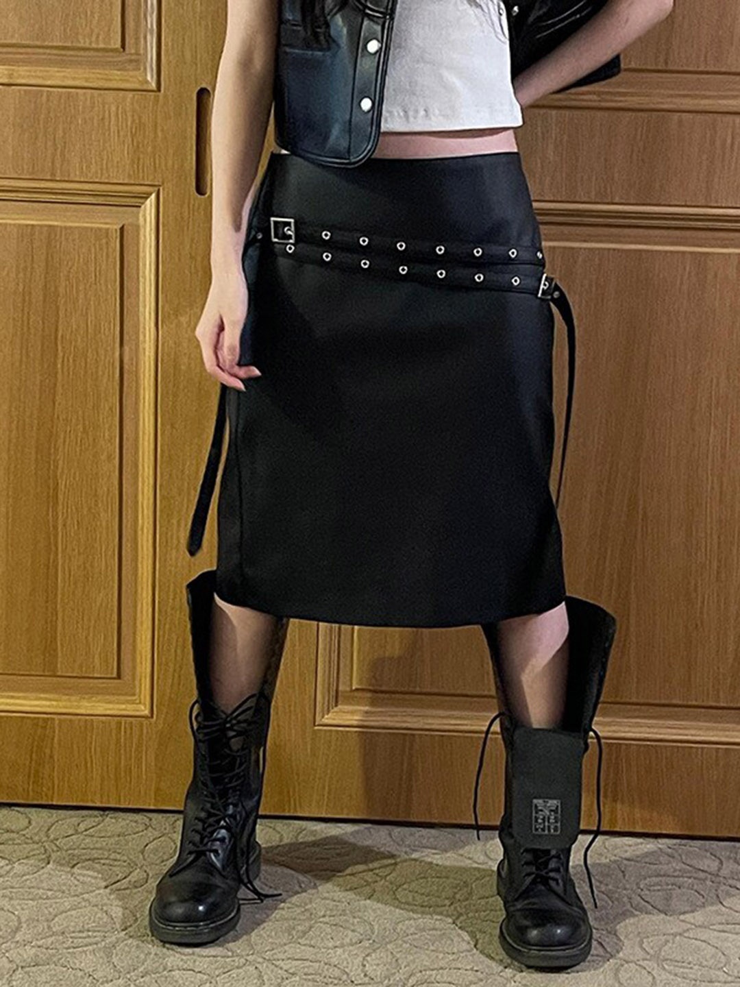 

StyleCast Black Straight Knee Length Skirt