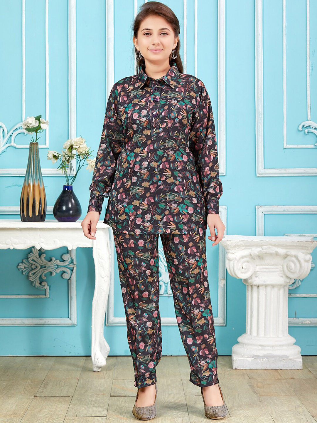 

Aarika Girls Printed Long Sleeves Pure Silk Shirt With Trousers, Black