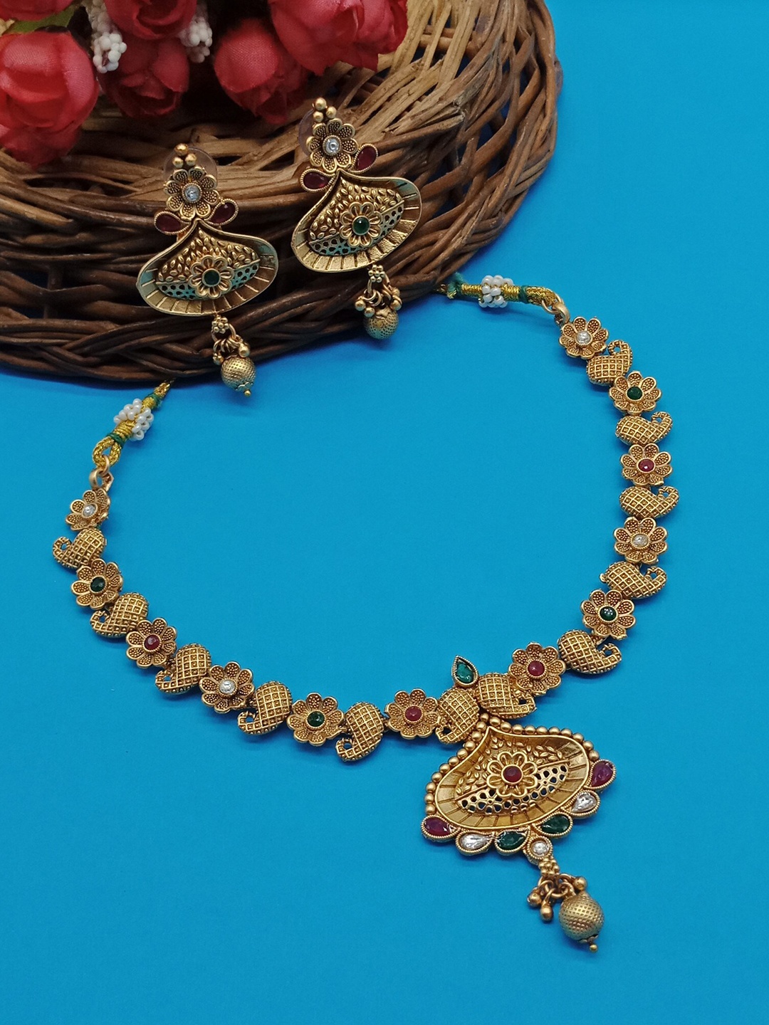 

AASHISH IMITATION Copper Plated Kundan Studded Jewellery Set, Gold