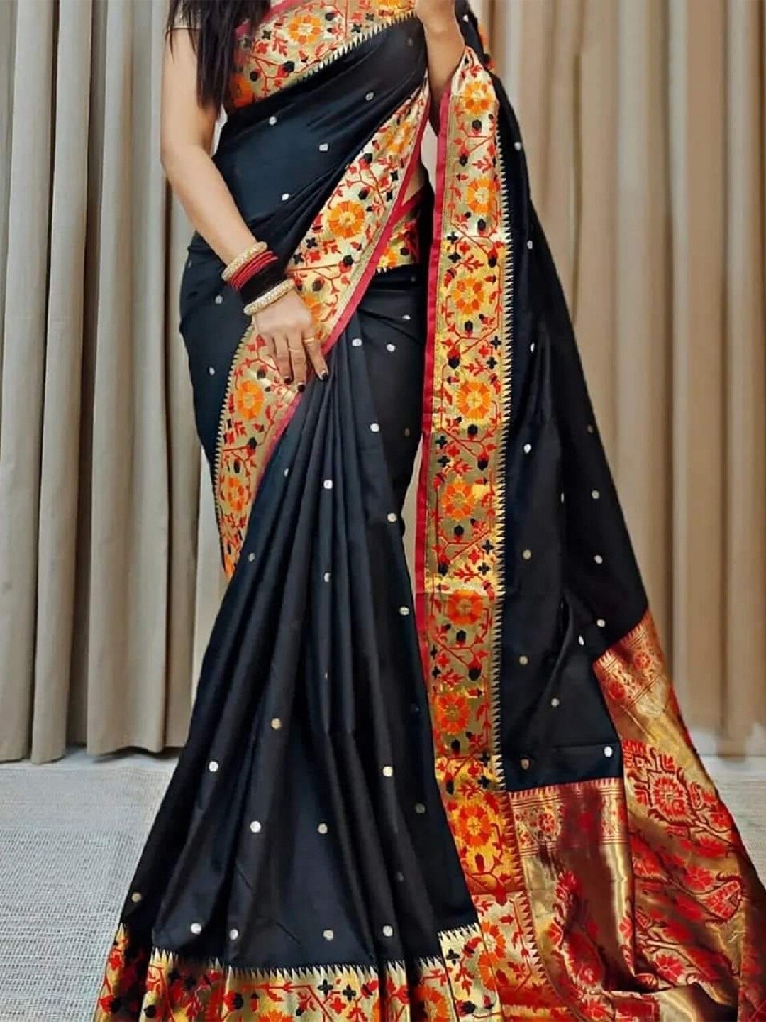 

APNISHA Ethnic Motifs Woven Design Zari Pure Silk Paithani Saree, Black