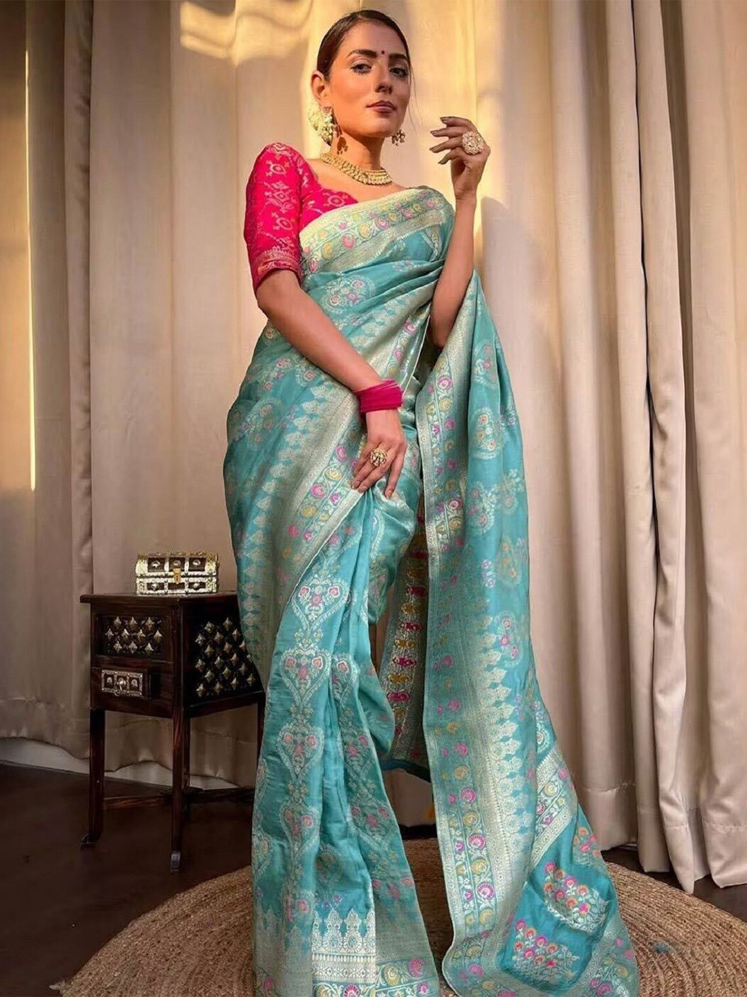 

APNISHA Ethnic Motifs Woven Design Zari Banarasi Saree, Blue