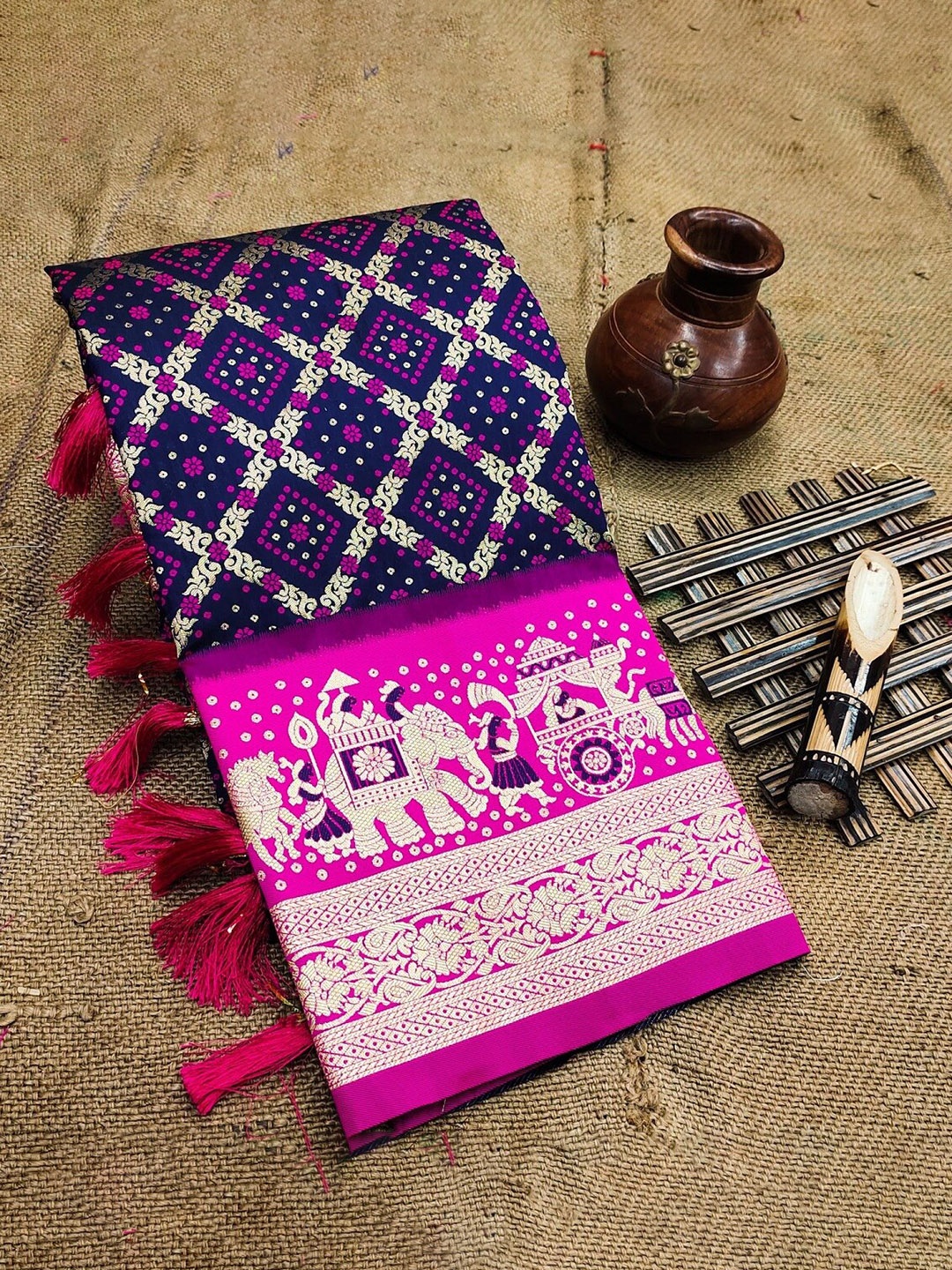 

APNISHA Ethnic Motifs Woven Design Zari Patola Saree, Navy blue