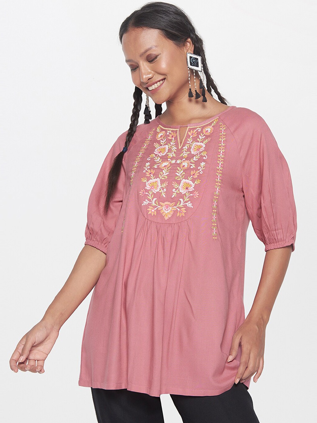 

Global Desi Floral Embroidered Keyhole Neck A-Line Top, Pink