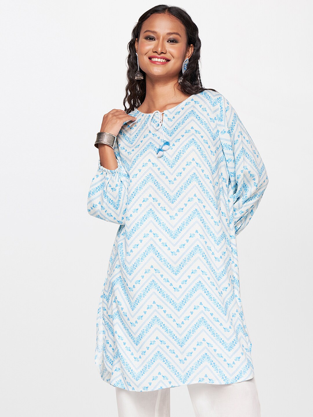 

Global Desi Chevron Printed Straight Kurta, White