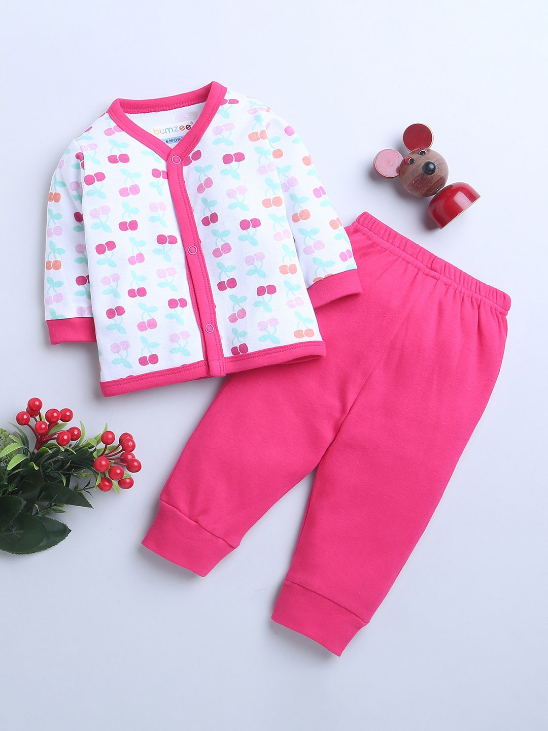

BUMZEE Infant Girls Conversational Printed Night suit, Pink
