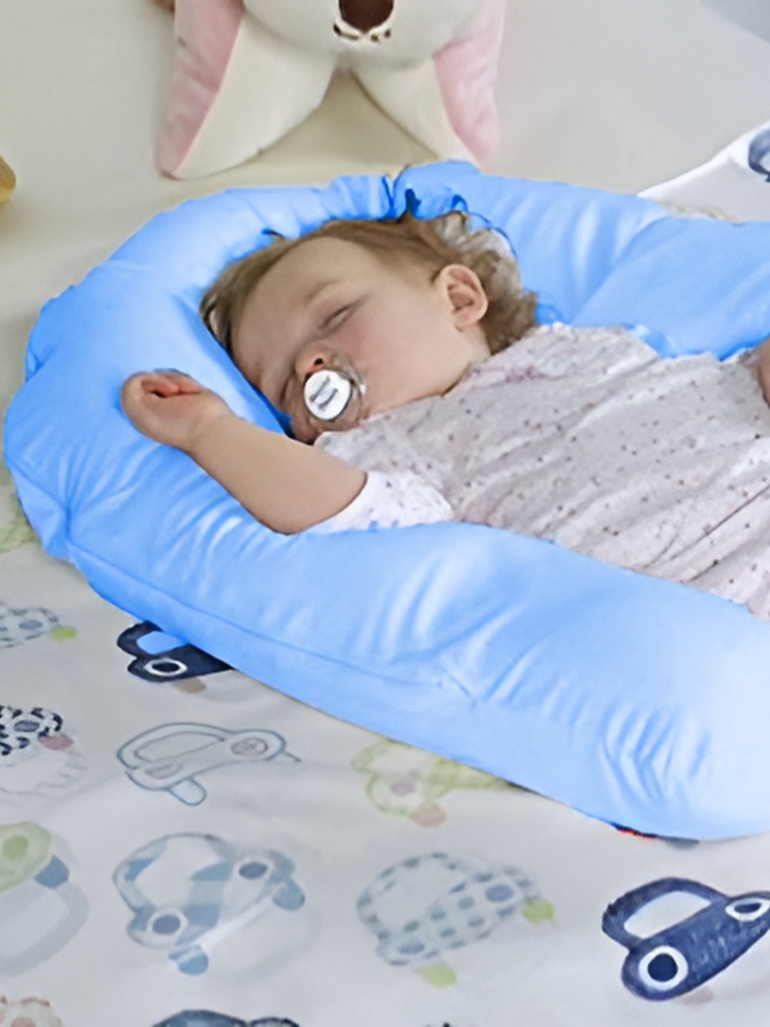 

LINENOVATION Turquoise Blue 2 Pieces Fibre Filled U Shaped Lightweight Baby Pillow