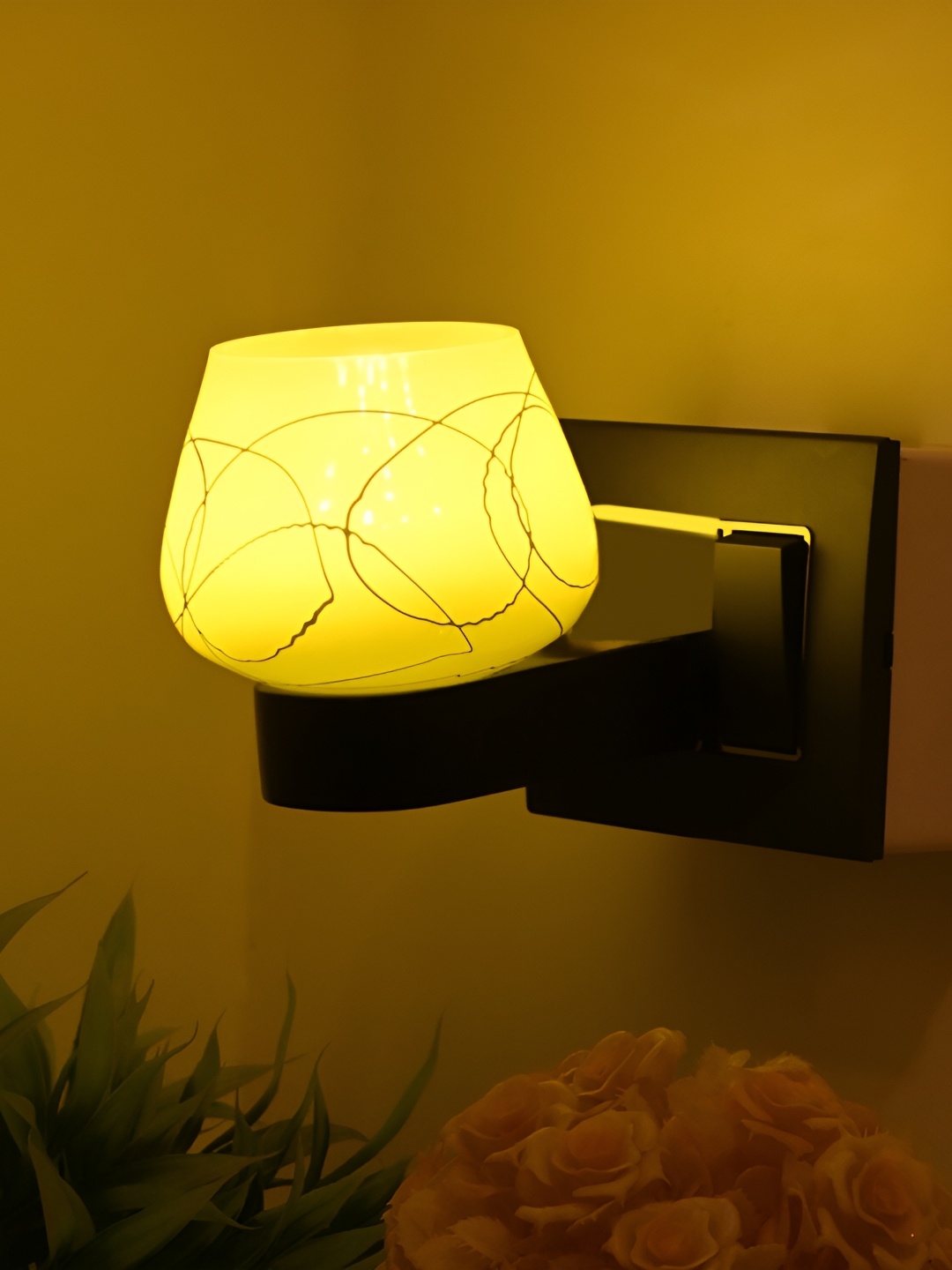 

Afast Yellow & Black Printed Glass Wall Lamp