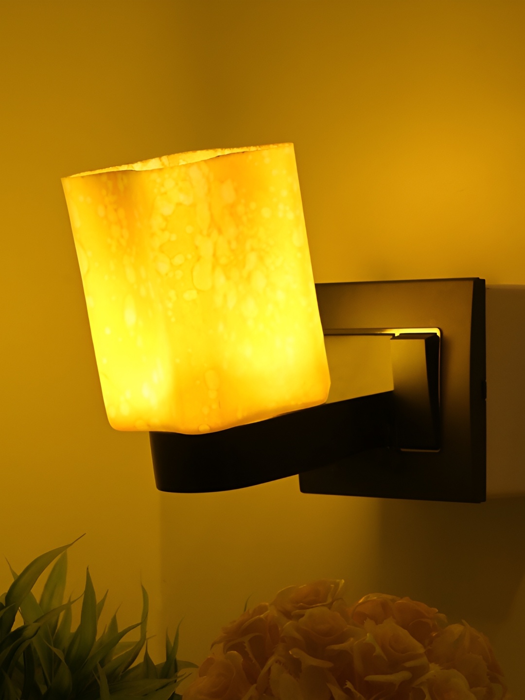 

Afast Yellow Glass Square Glass Wall Lamp