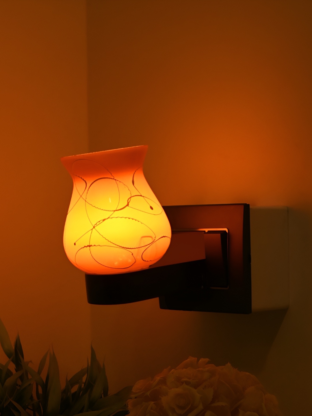 

Afast Red Printed Glass Wall Lamp