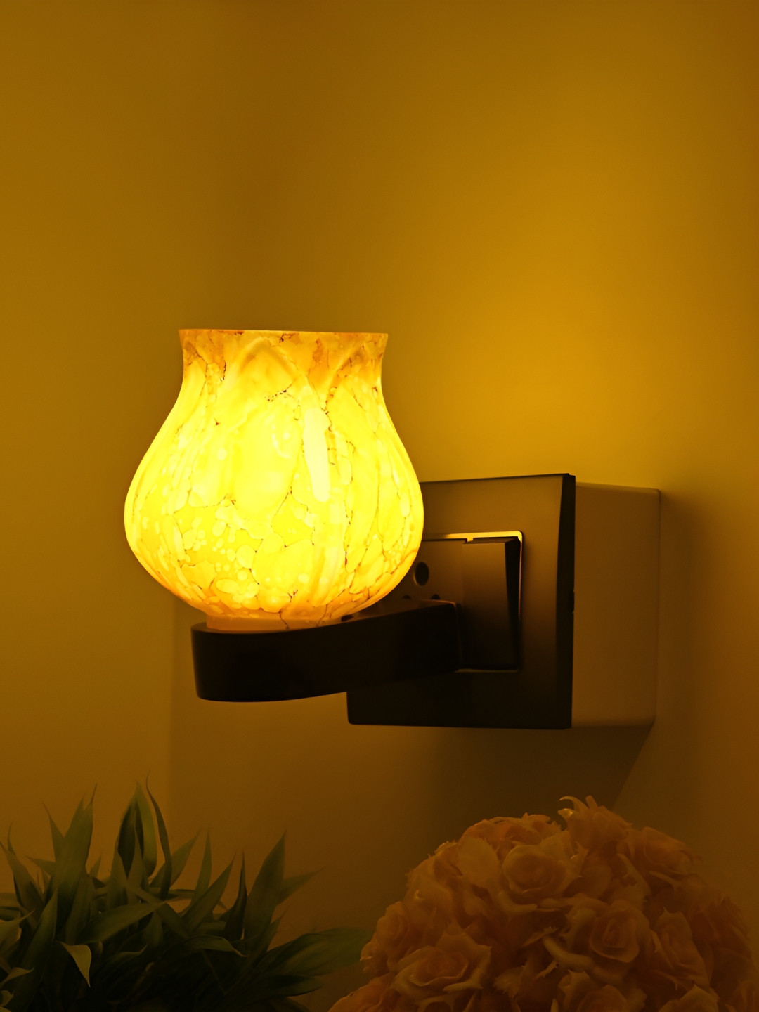

Afast Yellow and Brown Glass Wall Lamp