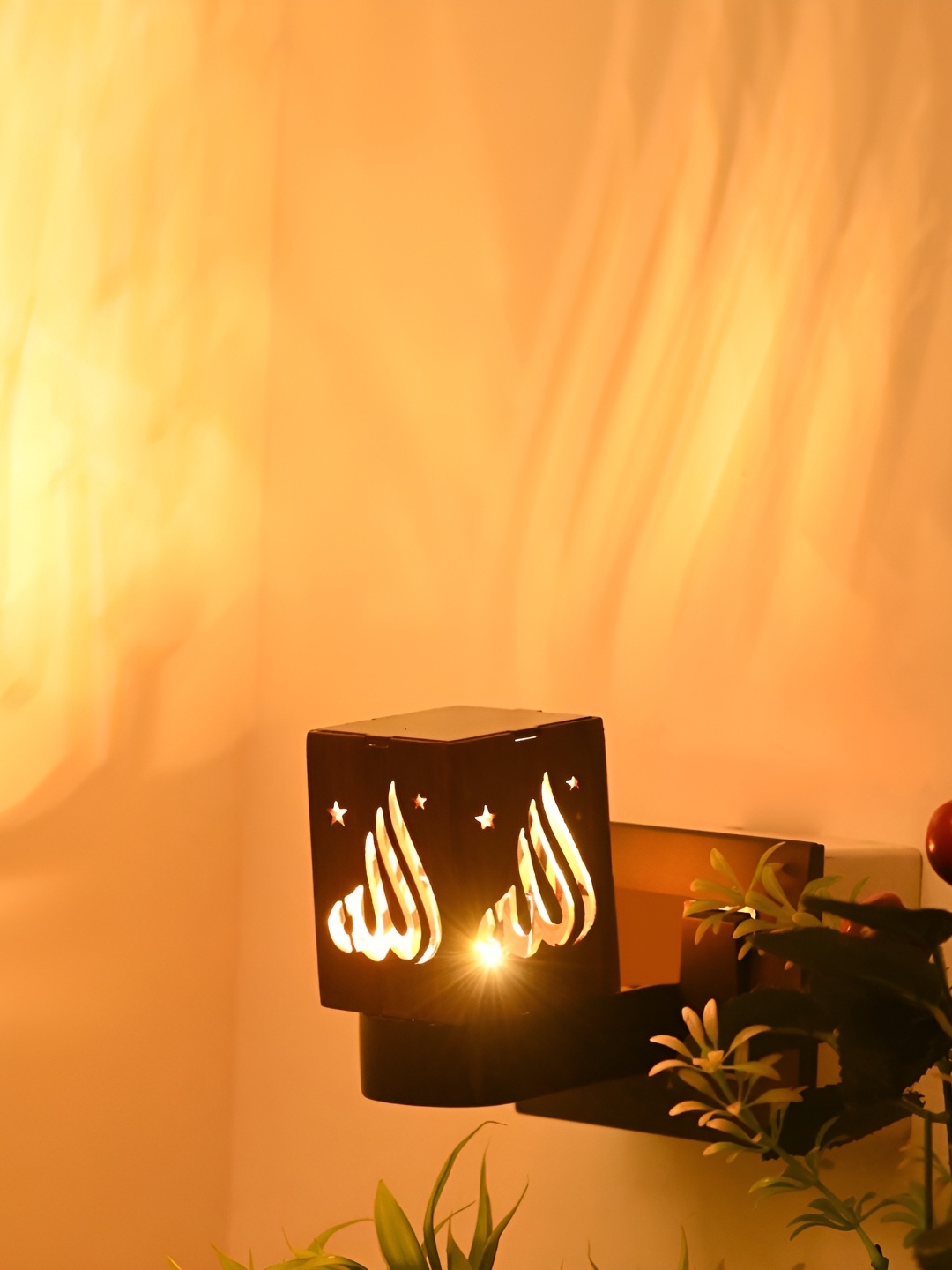 

Afast Brown & Yellow Printed Rectangle Shaped Wooden Wall Lamp