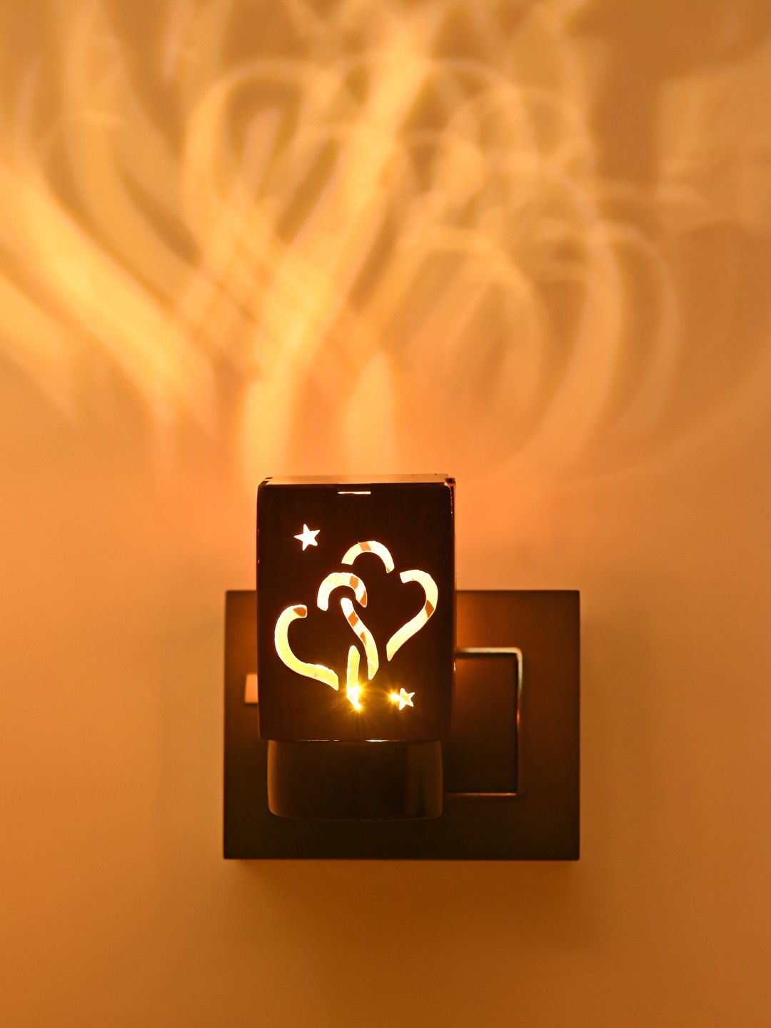 

Afast Brown & Yellow Rectangular Wooden Wall Lamp