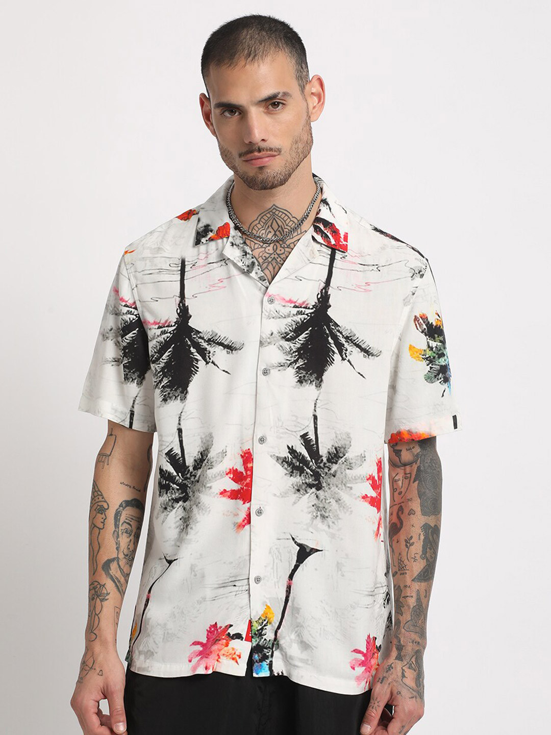 

THE BEAR HOUSE Regular Fit Tropical Printed Cuban Collar Casual Shirt, White