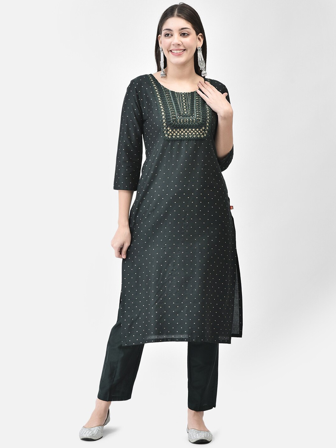 

Span Printed Yoke Design Straight Kurta With Trousers, Green