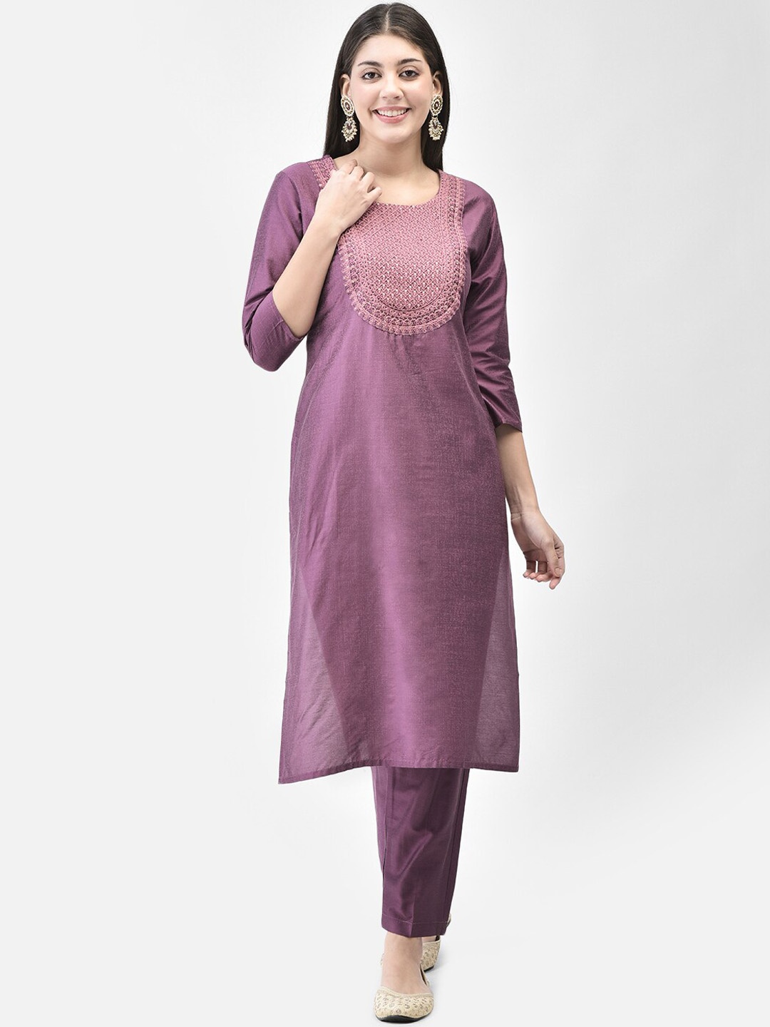 

Span Yoke Design Straight Kurta With Trousers, Purple