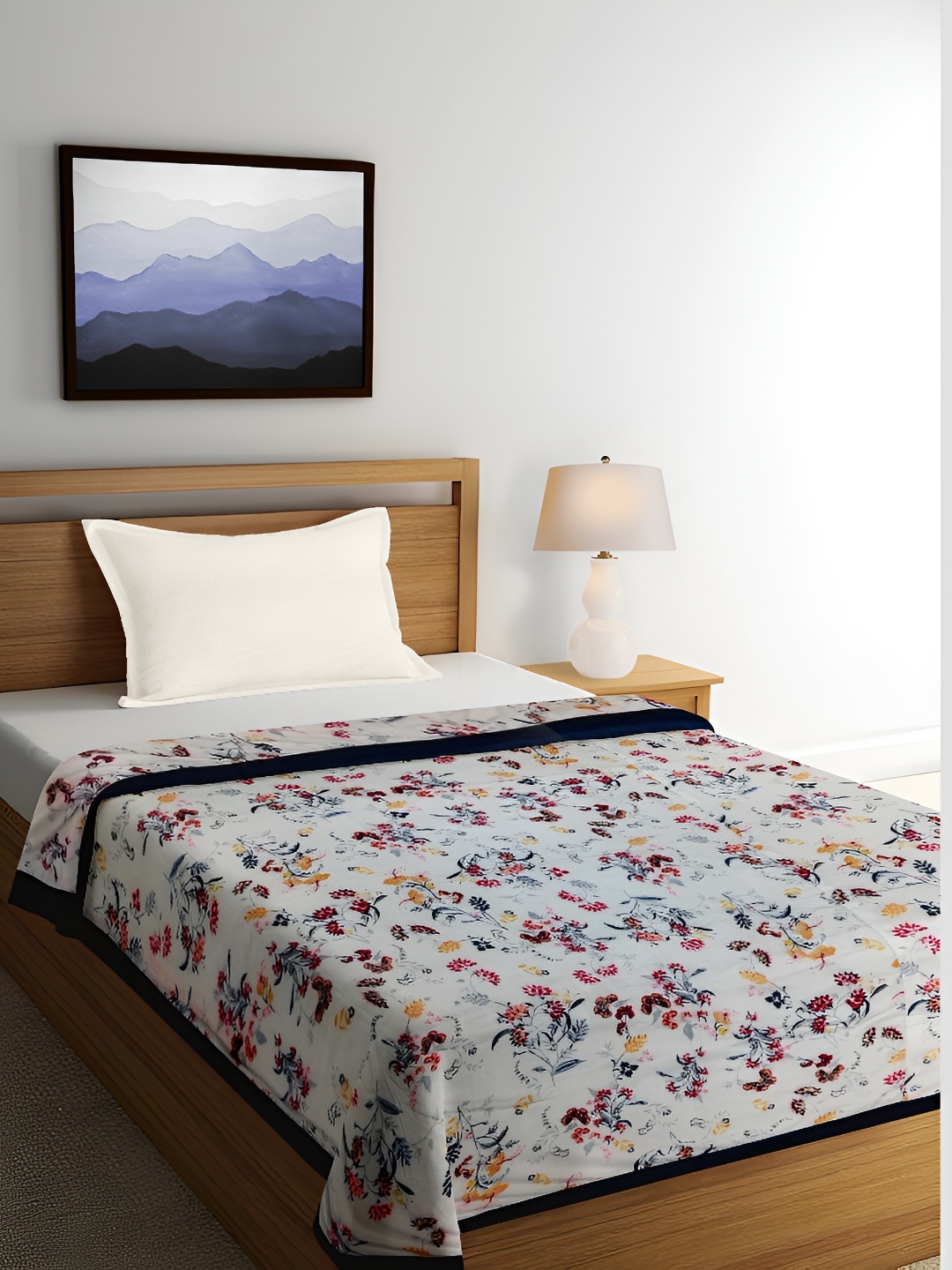 

ELAN DREAMS Cream & Red Floral Cotton AC Room 110 GSM Double Bed Dohar