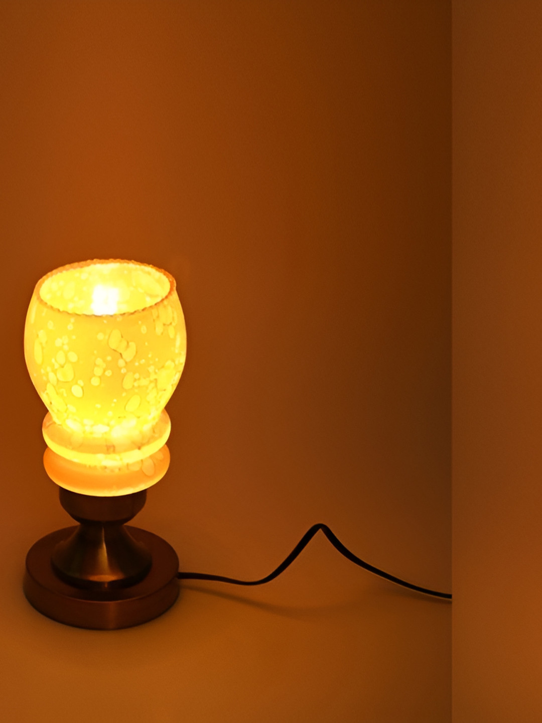 

Afast Yellow Metal Adjustable Cord Table Lamp