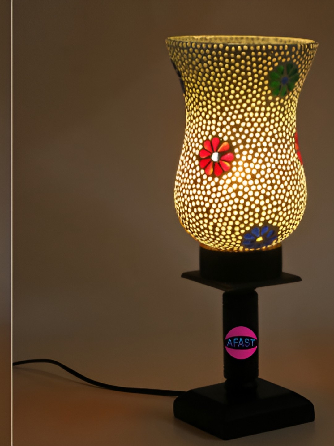 

Afast 2 Pcs White & Red Textured Wooden Abstract Shaped Table Lamps