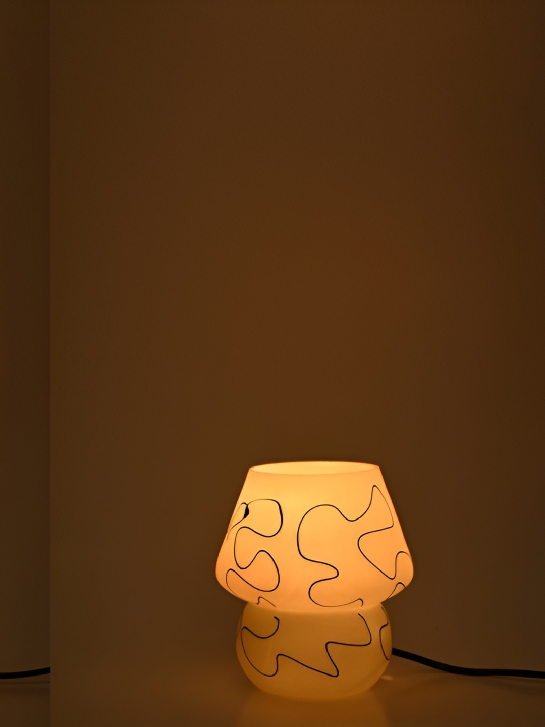 

Afast White Black Printed Frustum Metal Table Lamp With Adjustable Cord