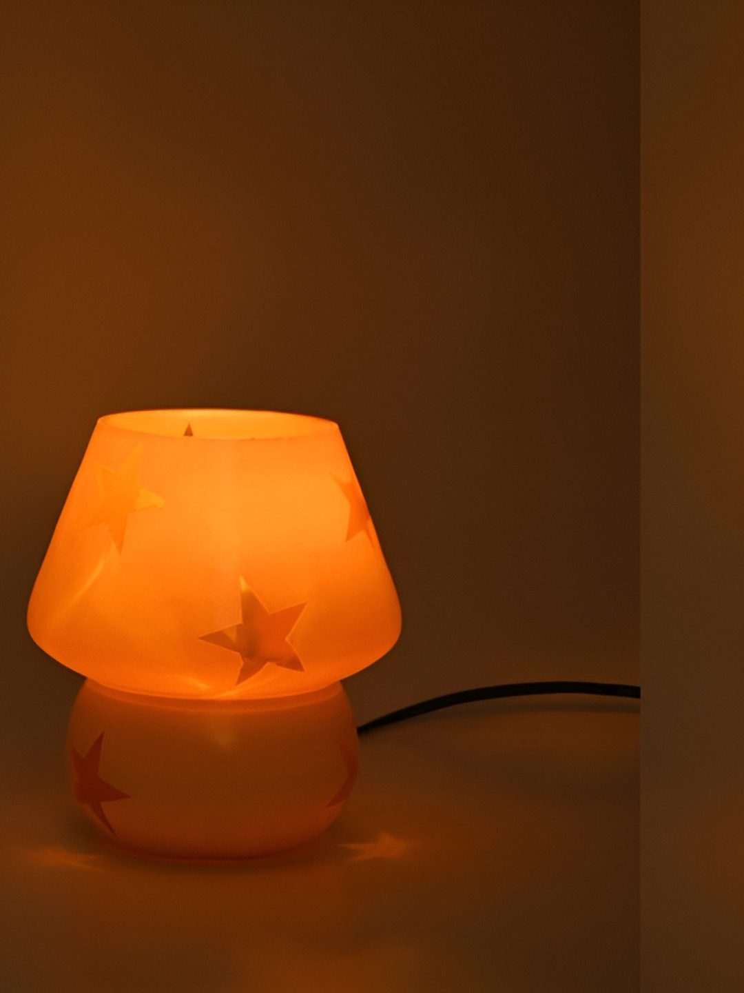 

Afast White & Gold Toned Bell Shaped Adjustable Table Lamp