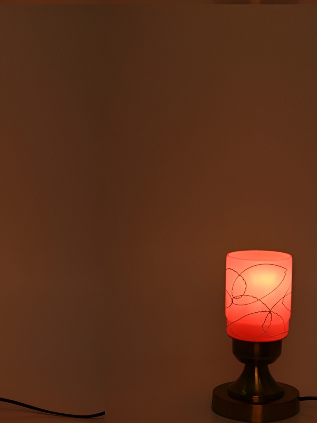 

Afast Pink & Black Printed Iron With Adjustable Cord Table Lamp