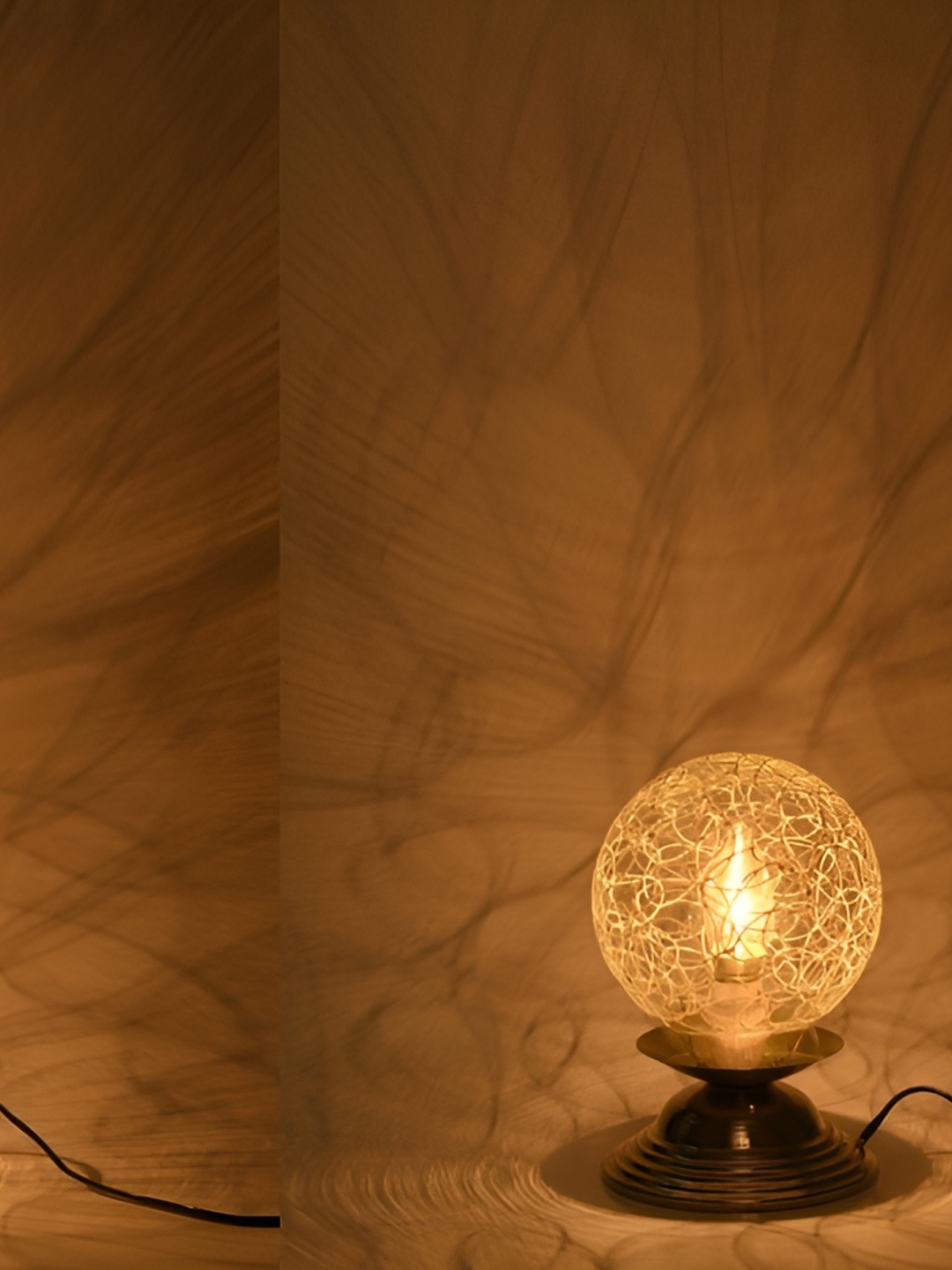 

Afast Beige Textured Metal Spherical Table Lamp with Adjustable Cord