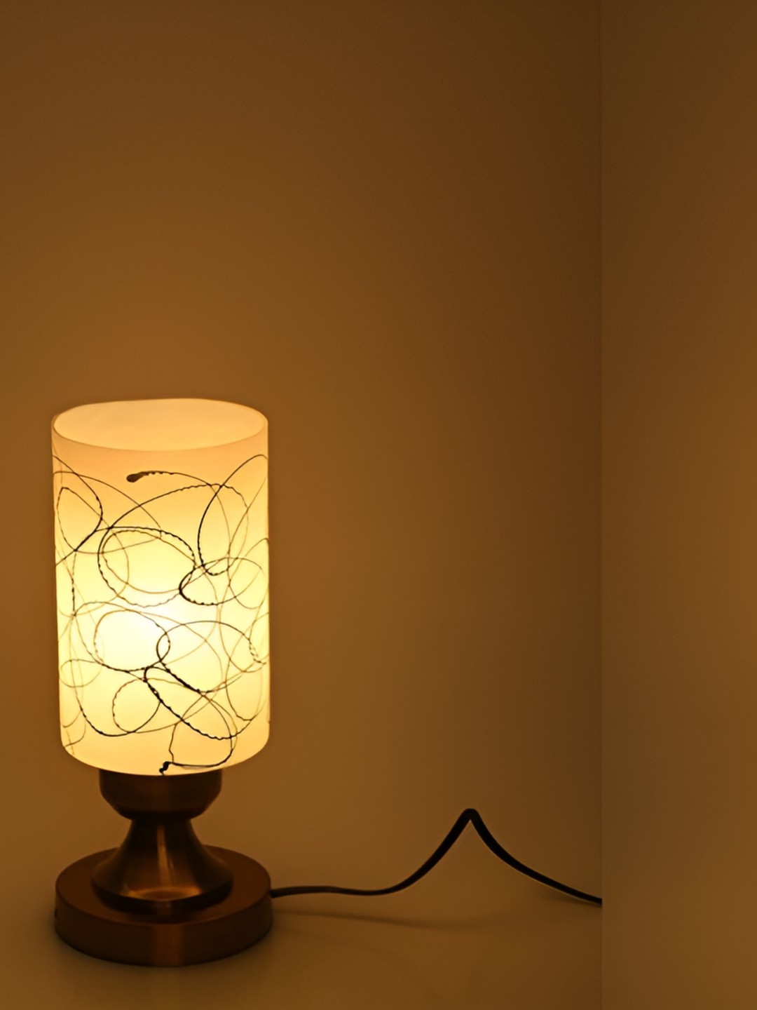 

Afast Yellow & Black Printed Contemporary Metal Table Lamp with Adjustable Cord, White