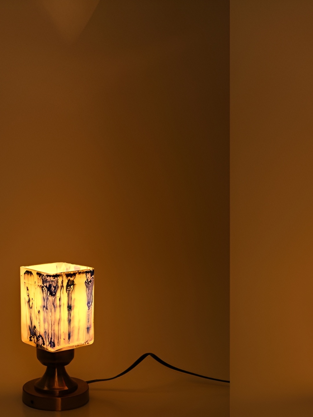 

Afast Yellow & Blue Printed Contemporary Metal Table Lamp with Adjustable Cord