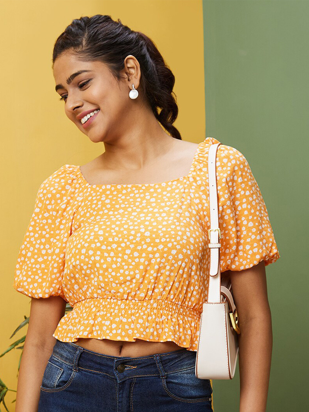 

Globus Orange Floral Printed Square Neck Puff Sleeve Smocked Crop Top