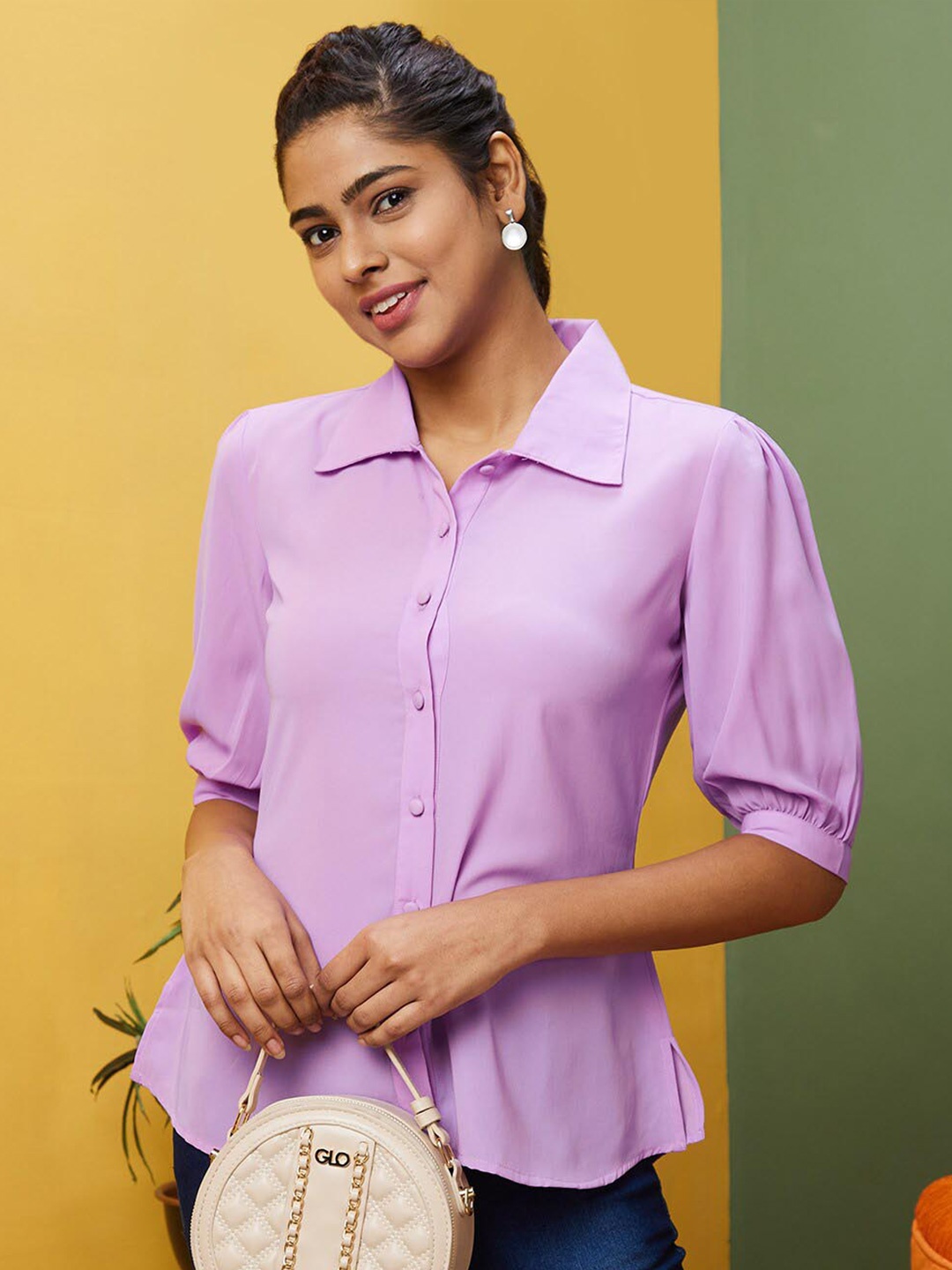 

Globus Lavender Shirt Collar Puff Sleeve Shirt Style Top