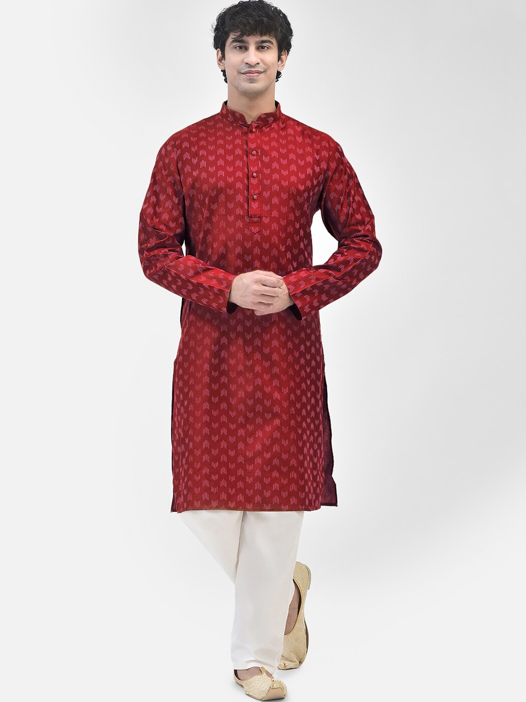 

SG LEMAN Striped Mandarin Collar Thread Work Kurta With Pyjama, Maroon