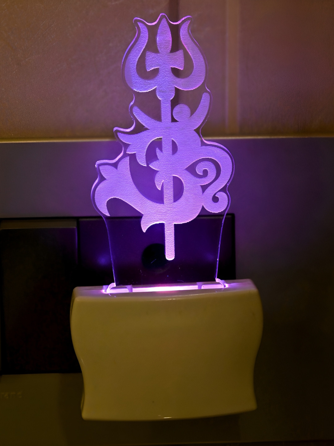 

Afast White & Transparent 3D Illusion Printed Glass Wall Lamp