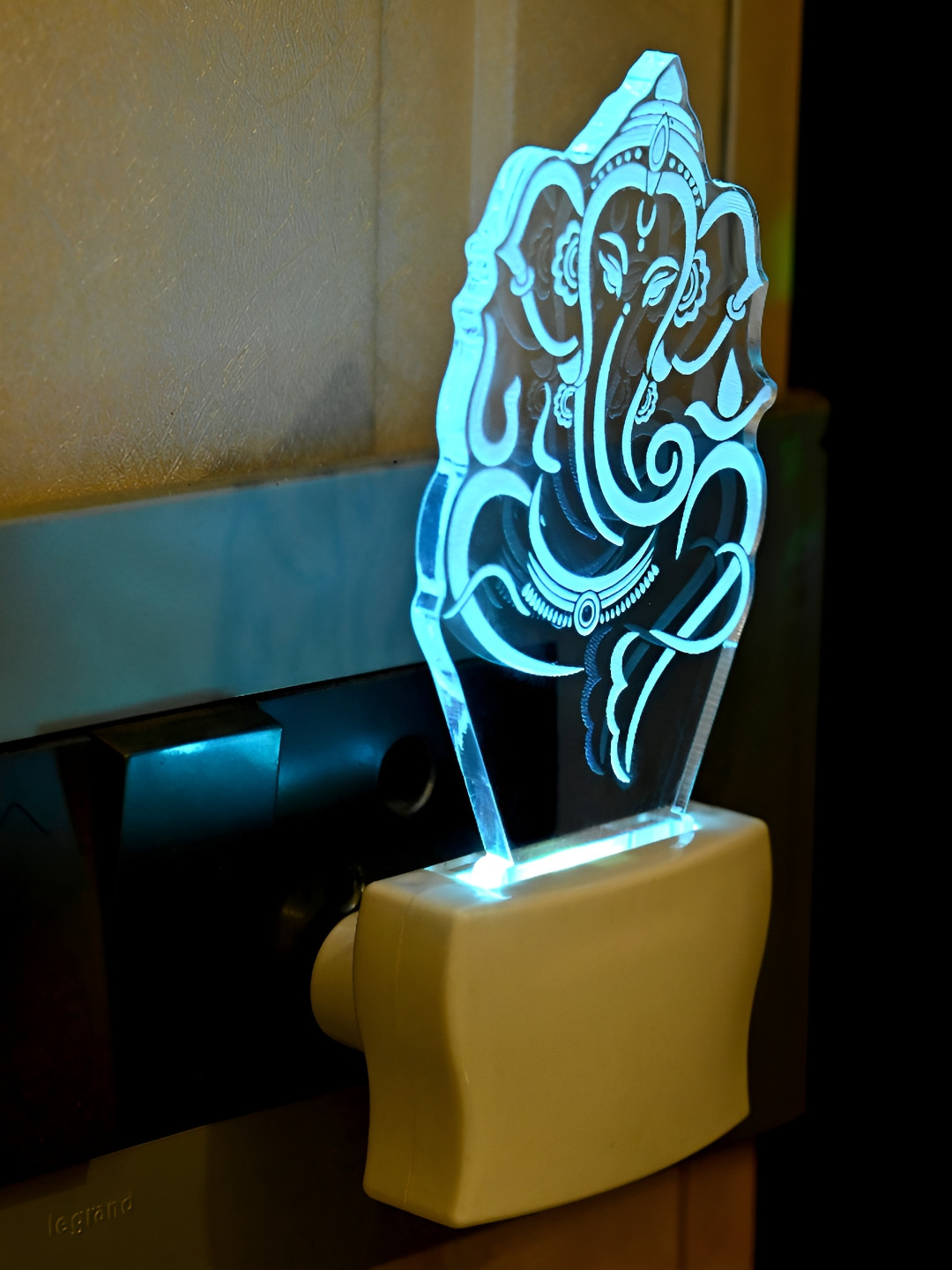 

Afast White Acrylic Wall Lamp