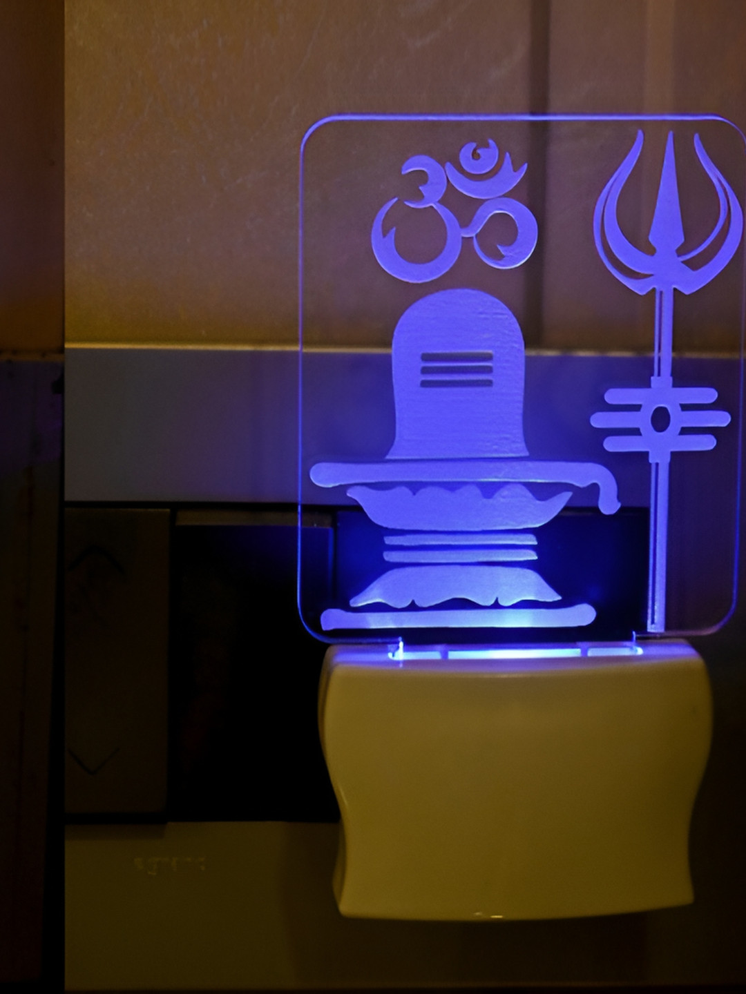 

Afast Transparent & Yellow Printed Rectangle Shaped Acrylic Wall Lamp