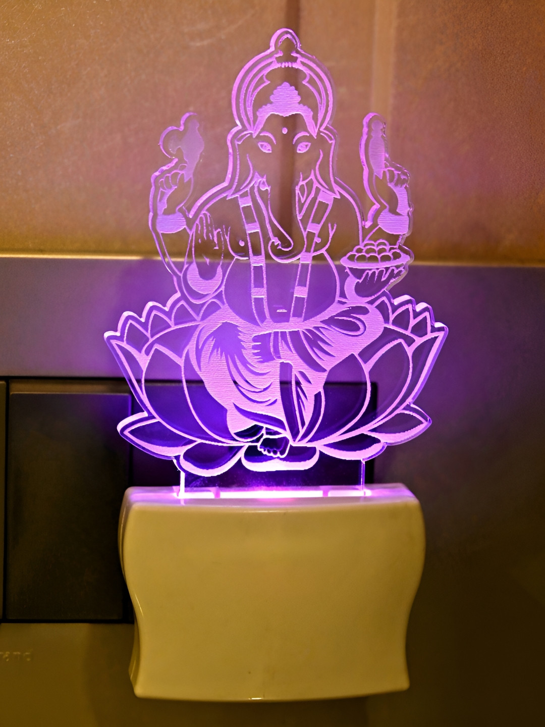 

Afast Transparent Abstract Shaped Wall Lamp
