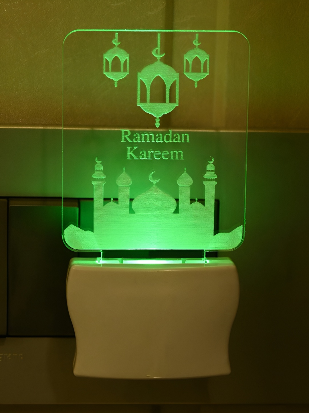 

Afast Transparent Square Shaped Wall Lamp